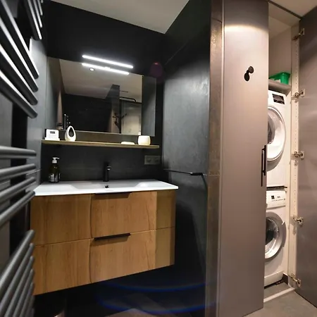 T4 Renove Avec Vue Mont-blanc, 4 Etoiles, Proche Centre, Parking - Fr-1-507-62 아파트